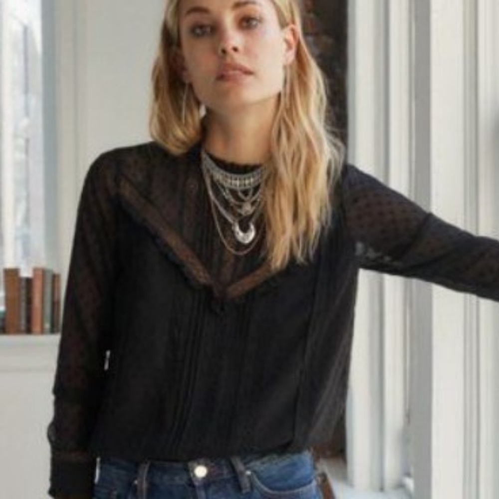 Sezane Kristina Blouse in Black in Size 36